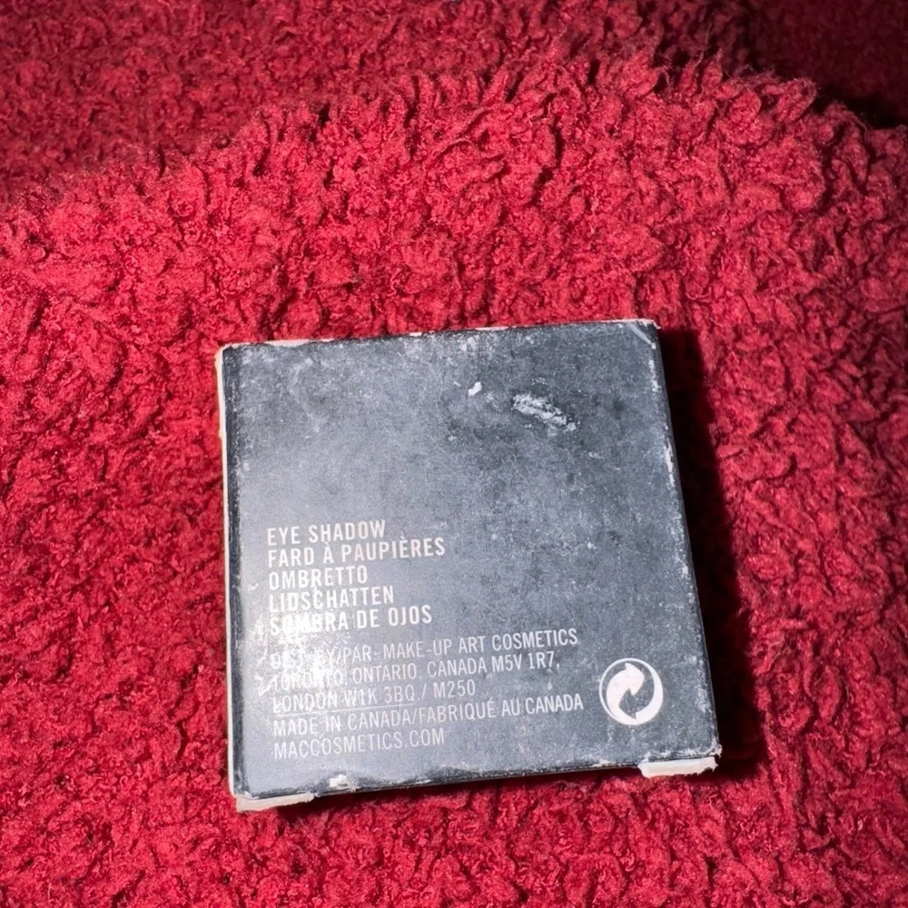 MAC Shale Satin Single eye Shadow Palette 0.05oz/1.5G New in Box
